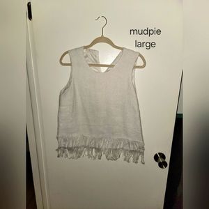 White short sleeve top